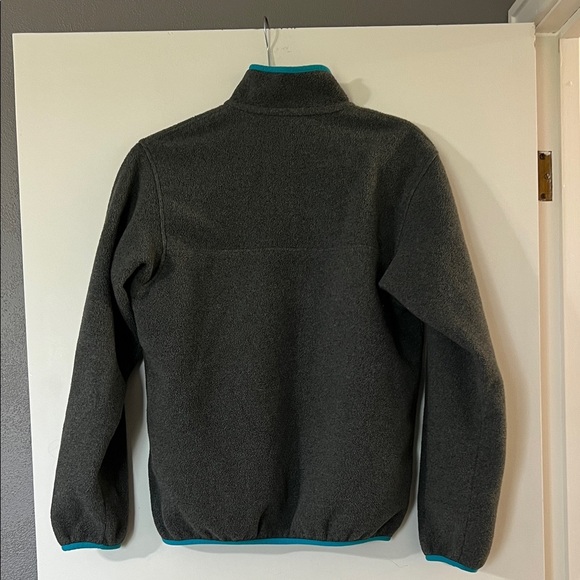 Patagonia Gray and Teal Fleece Pullover - Picture 5 of 6